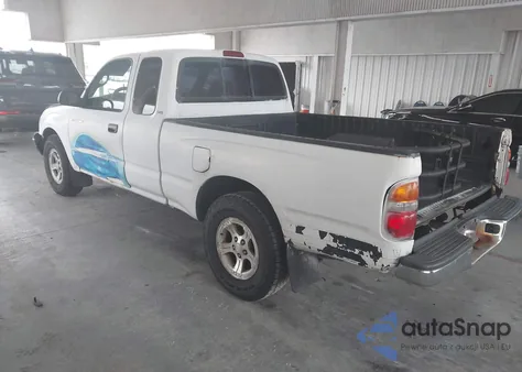 2003 Toyota Tacoma из США, поврежденный, VIN 5TEVL52N93Z217697